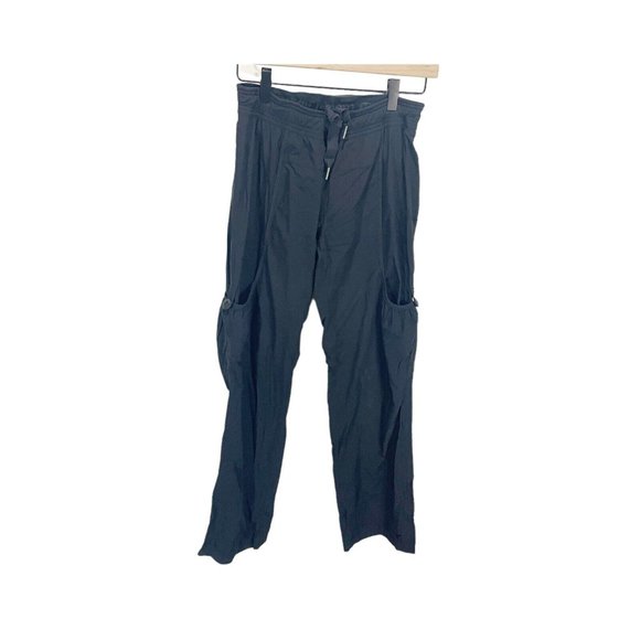 lululemon athletica Pants - Lululemon 4 Black Fleece Lined Studio Dance Pants Straight Leg Pockets